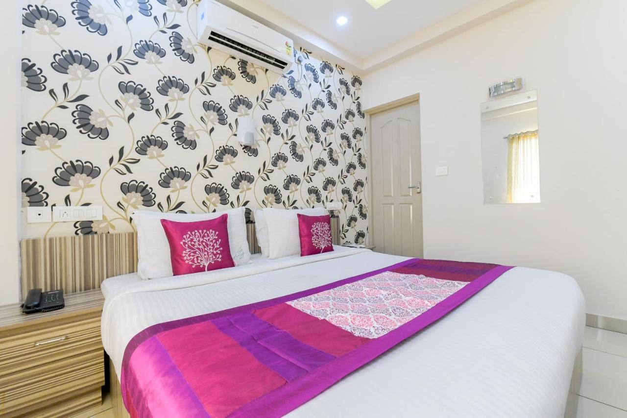 Oyo 7077 Reegate Inn Kochi Exterior foto